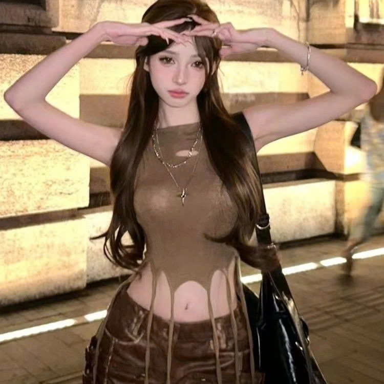 Áo Cổ Cao Cắt Xẻ