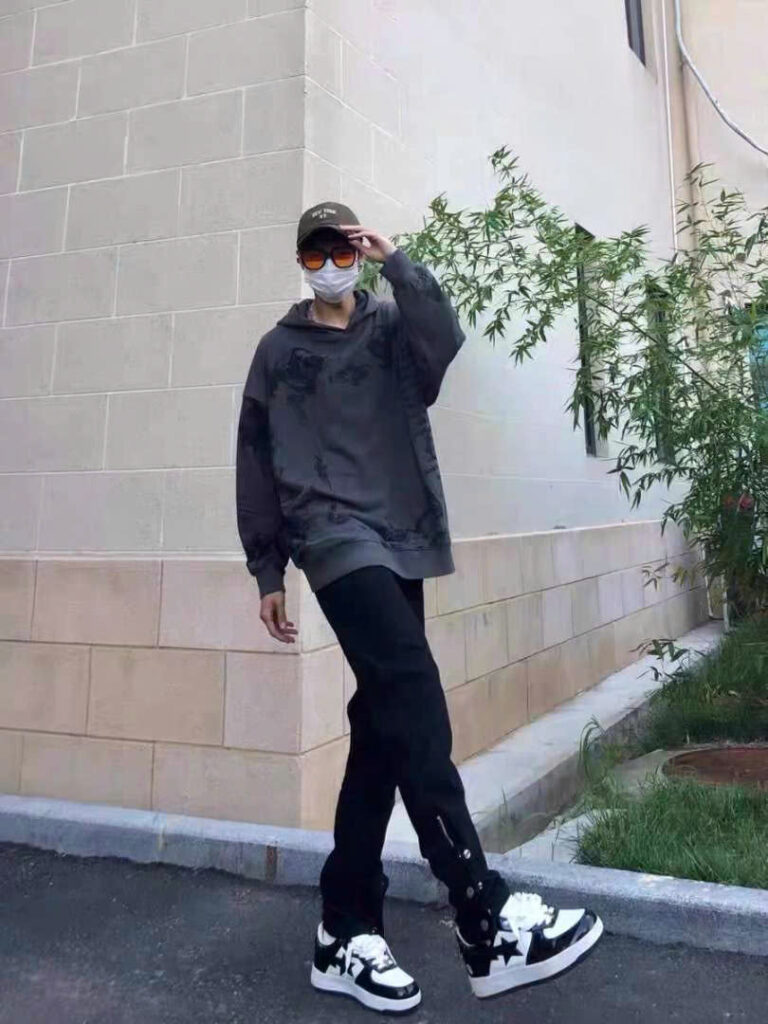 Quần Jean Trắng Distressed